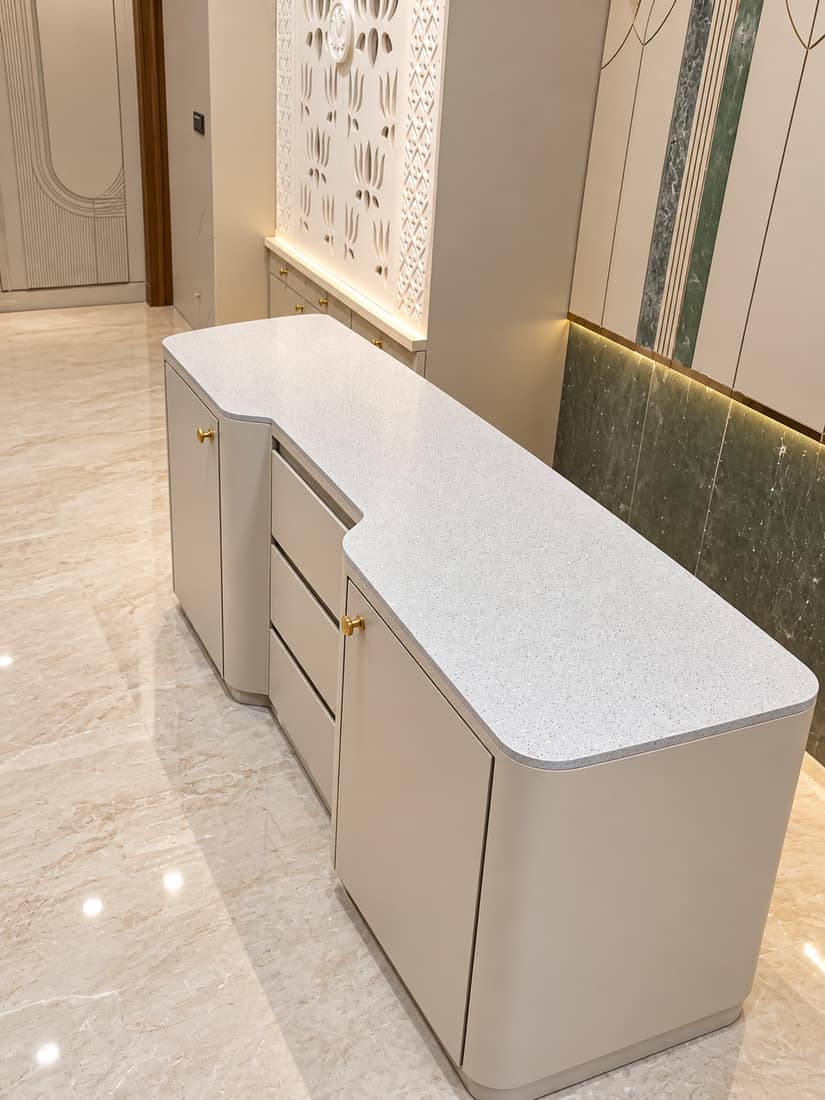 Corian reception counter, Delhi NCR
